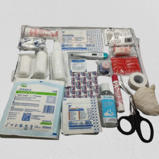 Pharma Medi kit 45  -First Aid Kit for short-term rental properties (accommodations - rental rooms,  Airbnb , etc.) according to Greek Law No 5170/2025 Article 3 - Pharma Medi kit 45 
